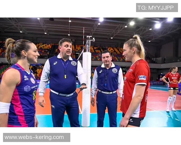 奥格斯与沃尔夫比赛因天气原因延期球迷期待新赛程安排