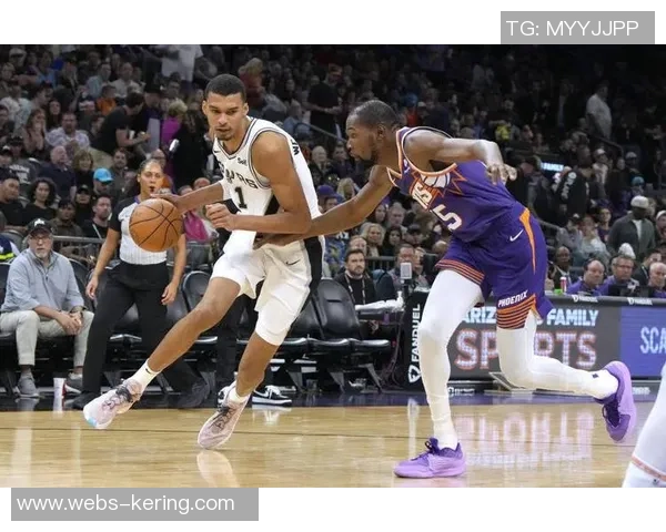 文班亚马新秀赛季表现惊艳场均数据领先同届球员引发关注 文班亚马新秀赛季表现惊艳场均数据领先同届球员引发关注